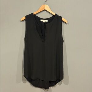 *GENTLY WORN* LOFT Size M Sleeveless Split Neck High-Low Top